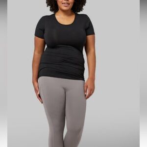 32 degrees underscrub tee